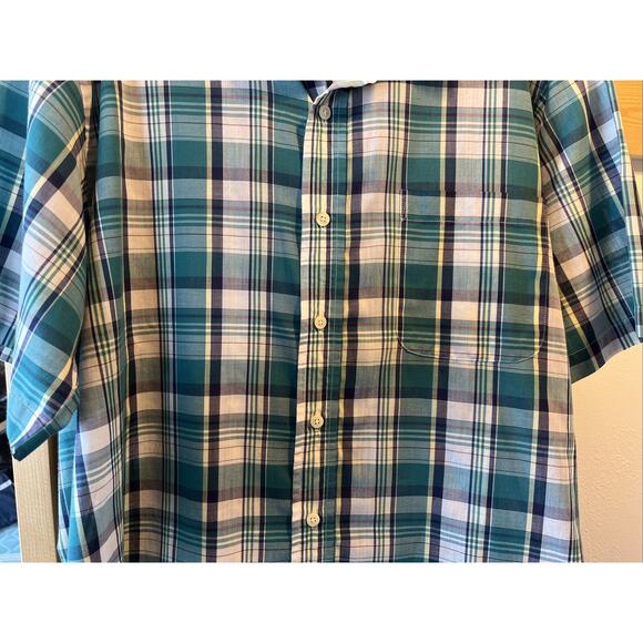 Windridge men’s L Green plaid short sleeve button down polyester blend shirt - Picture 7 of 13